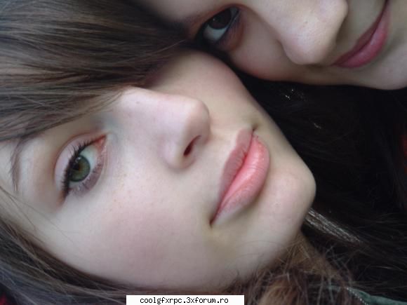 �Rallu.idiOtx33 - Taci faa   � � � � - Poze cu noi
